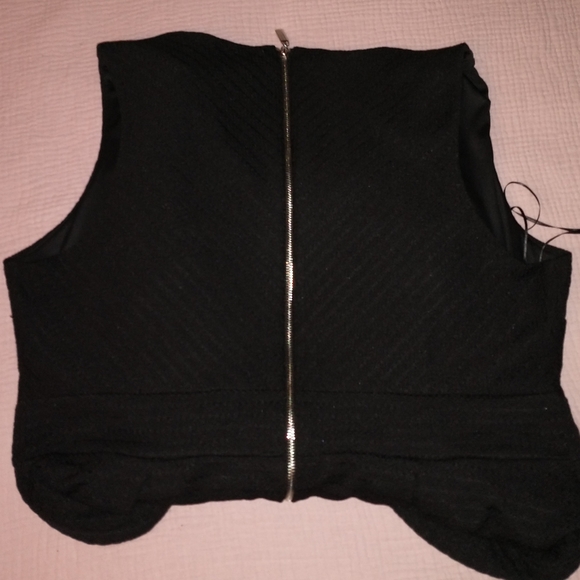 Dress - Picture 4 of 8